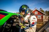 Švédská rallye: Emil Lindholm s privátním vozem ŠKODA vede v kategorii WRC3 – dobrý začátek pro Olivera Solberga