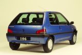 Peugeot 106 Premium a nový Peugeot e-208 GT: luxus malých vozů