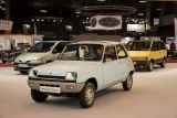 Prototyp Renault 5, mrknutí oka s plně rozsvícenými světly