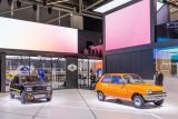 Prototyp Renault 5 potkává na mnichovském autosalonu své sourozence