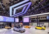 Prototyp Renault 5 potkává na mnichovském autosalonu své sourozence