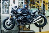 BMW Motorrad představuje speciální modely R nineT 100 Years a R 18 100 Years jako oslavu 100. výročí