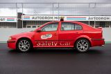 Legendární safety car Autodromu Most míří do dobročinné aukce