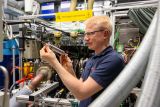 Bosch Solutions for the hydrogen engine hydrogen injector