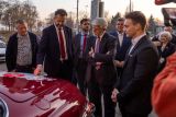 Expediční vozy mířící na EXPO 2025 v Ósace poprvé na veřejnosti. Prohlédl si je i prezident Pavel