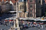 Obrazem: Slavnostní průvod autobusů k výročí 100 let od zahájení pravidelného provozu autobusů v Praze