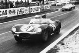 Značka Jaguar obnovila výrobu legendárního závodního vozu D-Type